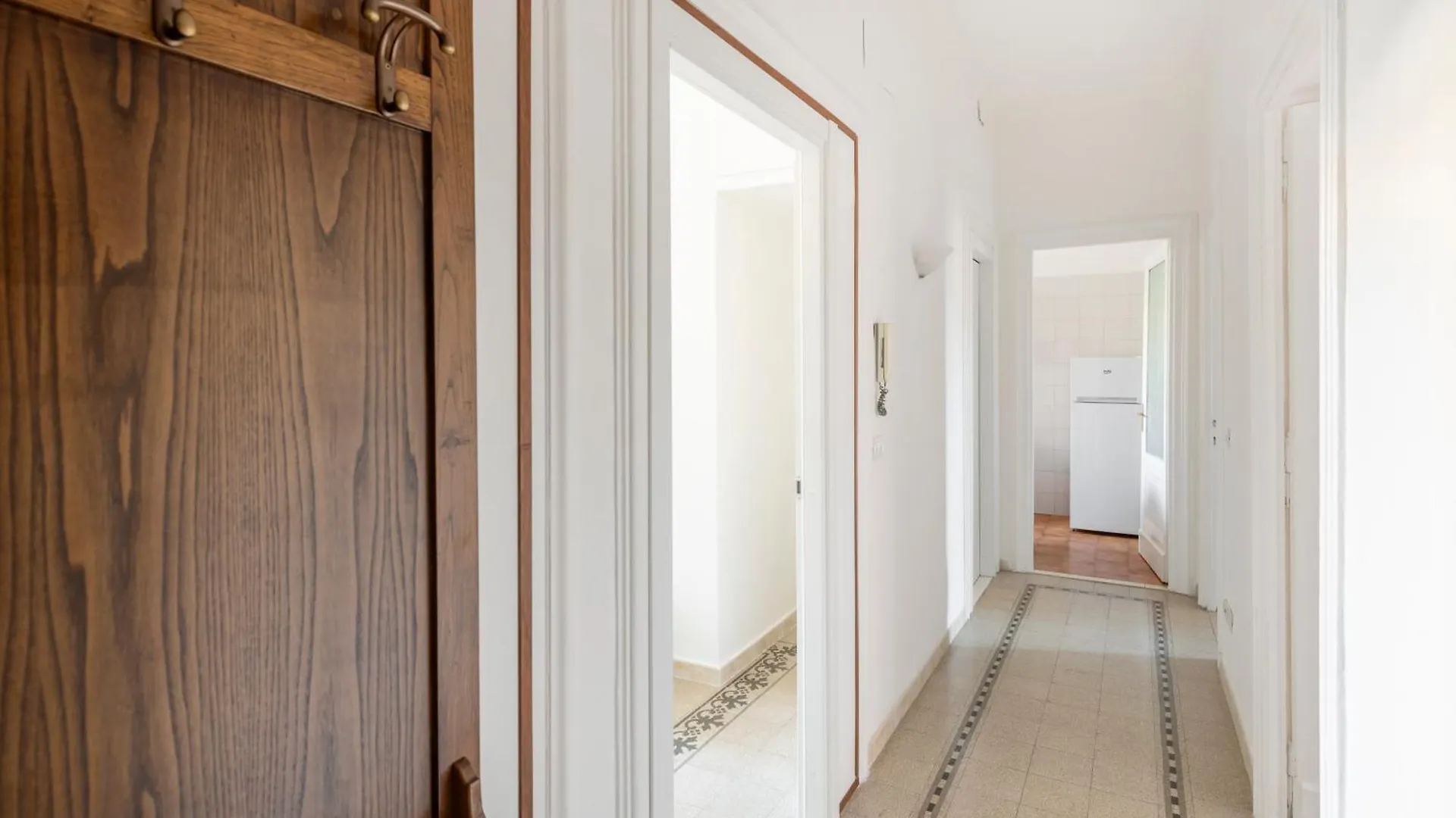 Elegant 3 Bedroom San Pietro Station 200 Mt Rome