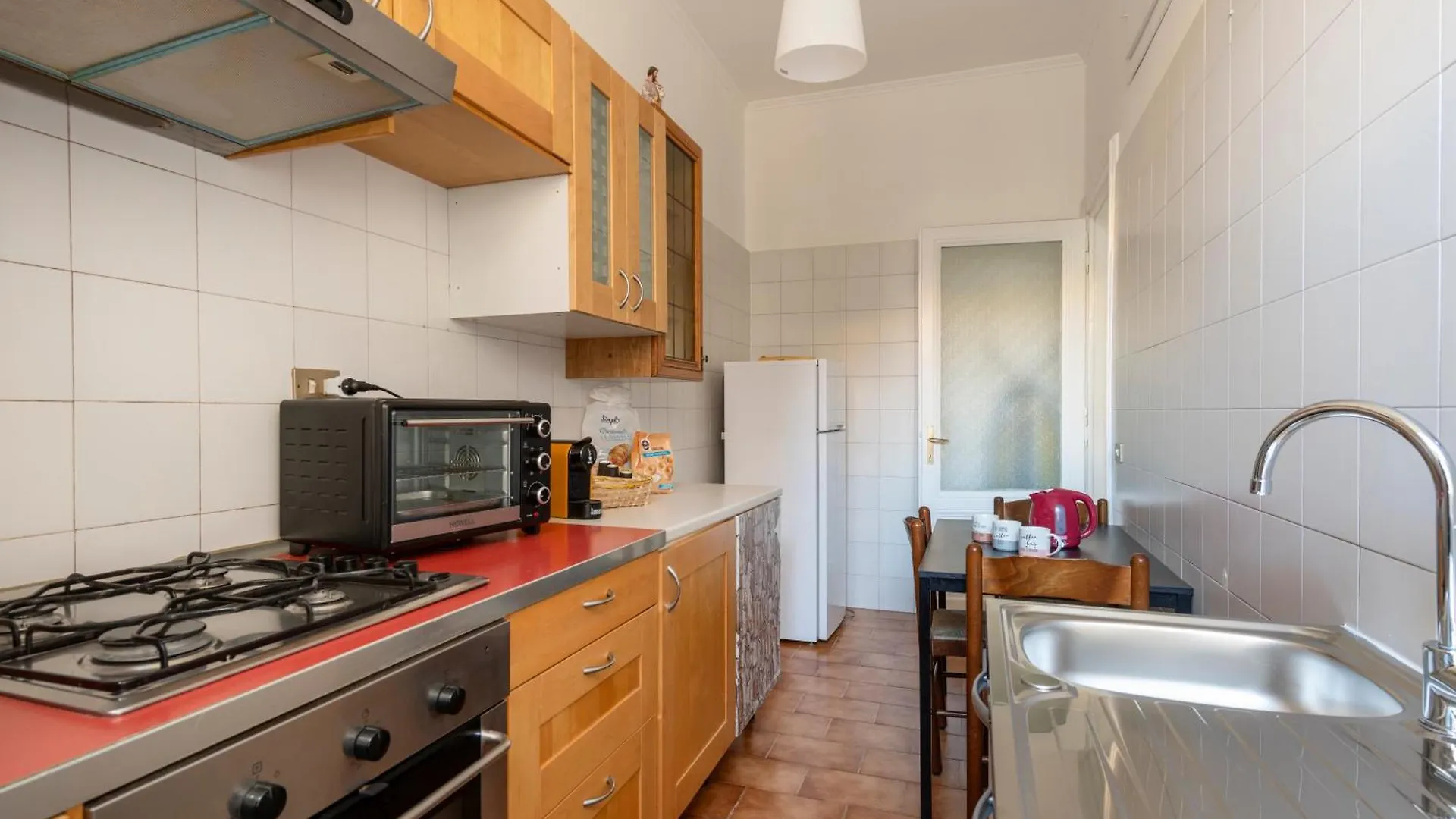 Elegant 3 Bedroom San Pietro Station 200 Mt Rome
