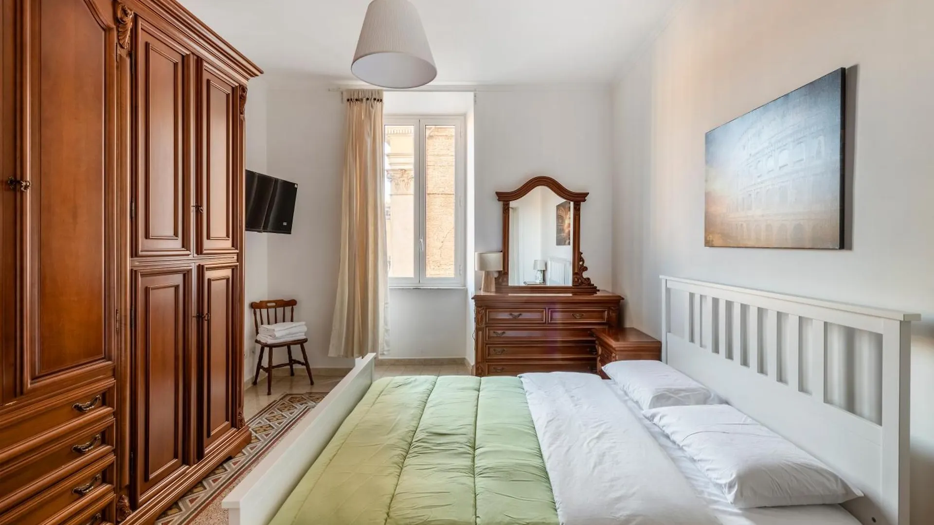 Elegant 3 Bedroom San Pietro Station 200 Mt Rome